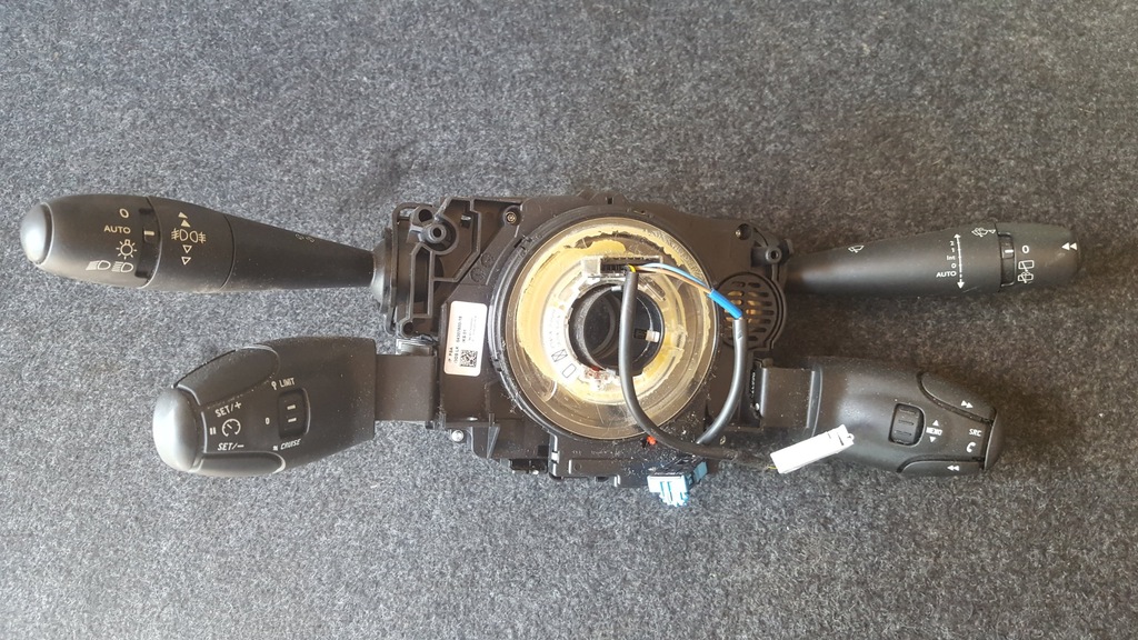 фото №1, Переключатель комбинированный peugeot 3008 96773911xt