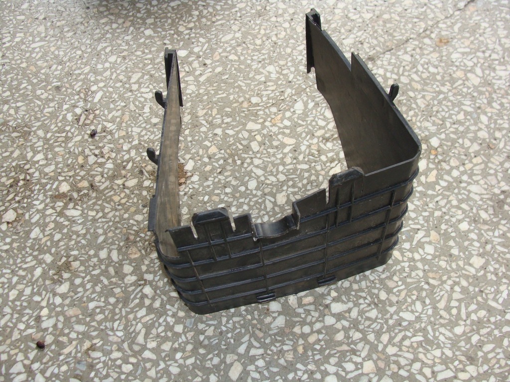 Купить Накладка аккумулятор vw seat skoda 3c0915335