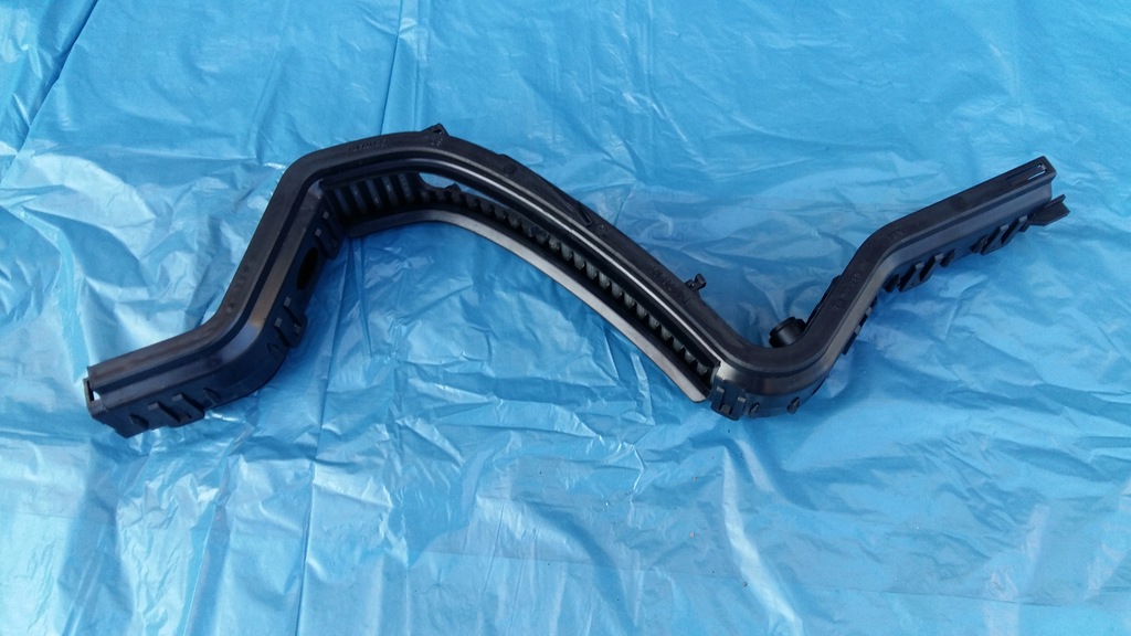 фото №3, Жалюзи подлокотник 3b0713187 passat b5 fl