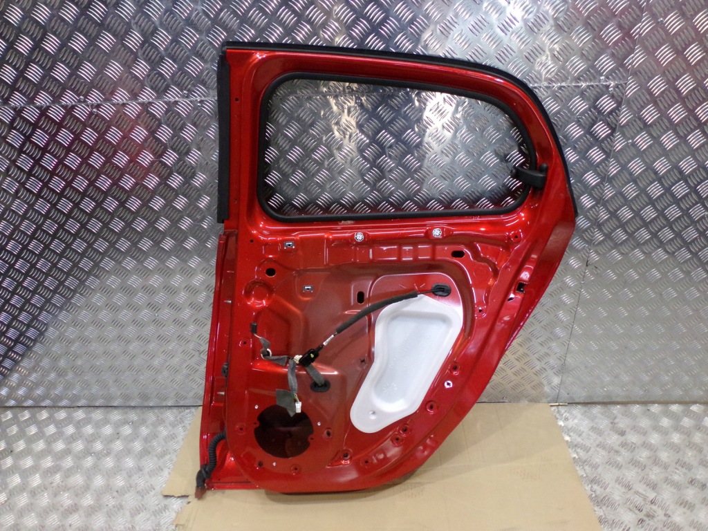 Smart forfour w453 2017r дверь правый  задняя Цена